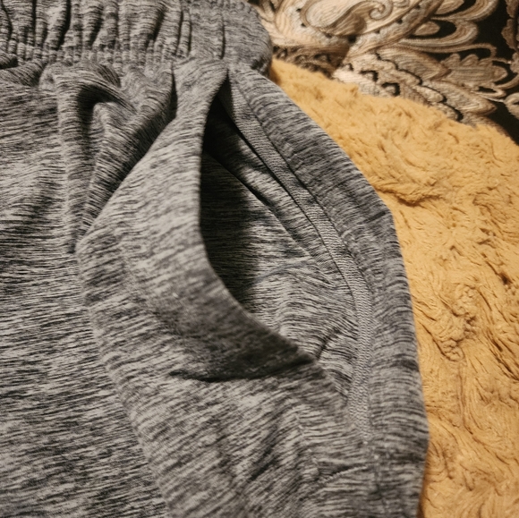 Men's Size Large Glacier Performance Shorts - Picture 3 of 4